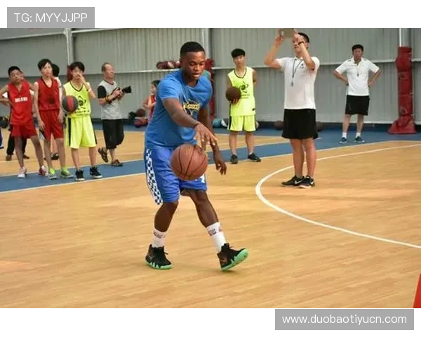 探索开心体育的专业教练资源，获得个性化运动指导与建议